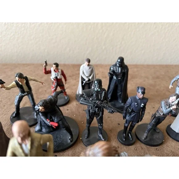 Star Wars Lot of 24 Disney Lucas Film Ltd Action Figures - Picture 7 of 12